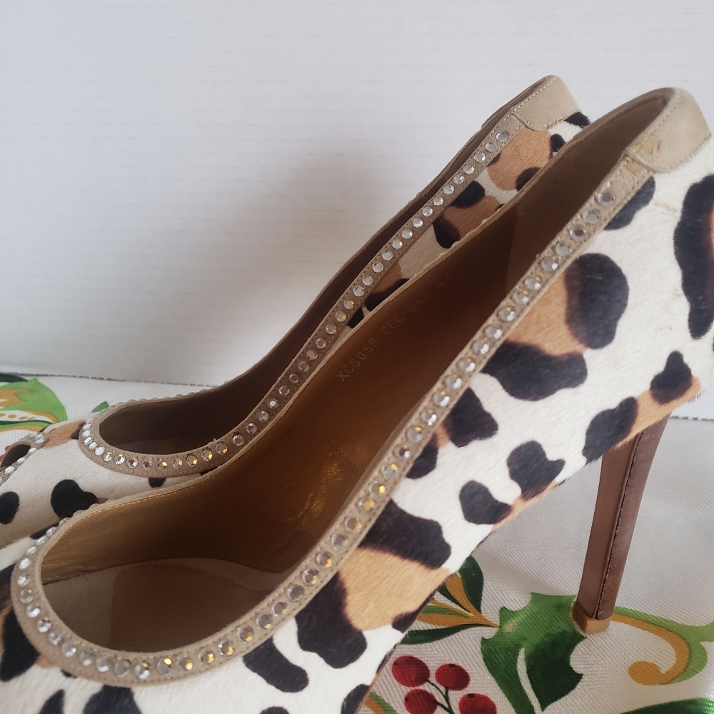 Size 42 Valentino Garavani Leopard print pumps - Picture 3 of 6